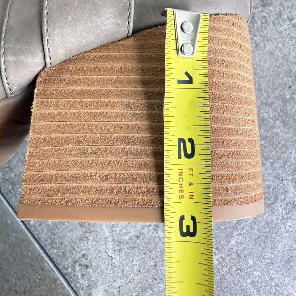 NEW Korks Scarlet Taupe Suede Western Stacked Block Heel Boot Women’s Size 9.5 - Picture 9 of 12